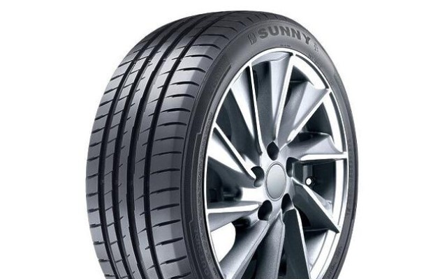 Sunny NA305 215/50/R17 95W XL vara