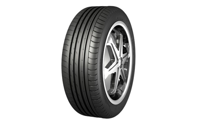 Nankang AS2 + 235/45/R20 100W XL vara