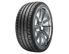 Taurus ULTRA HIGH PERF 245/45/R17 99W XL vara